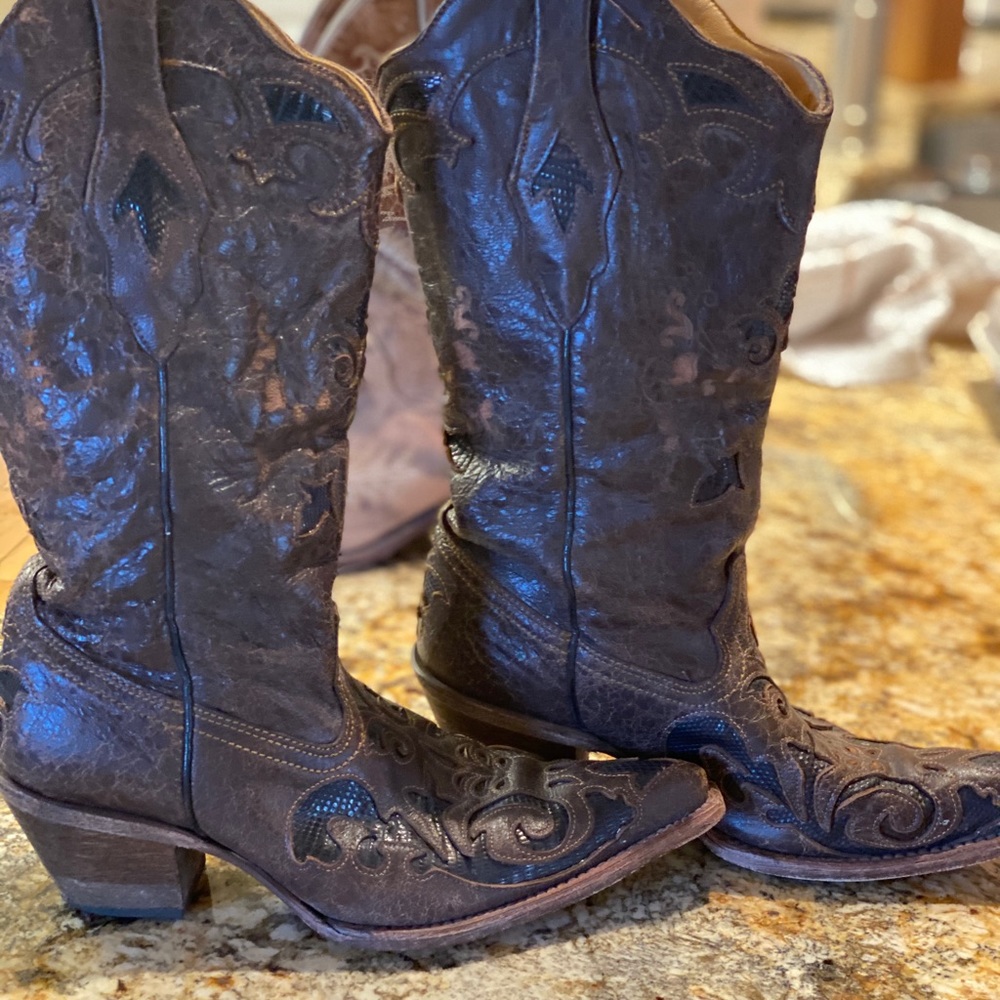 Lizard Inlay cowgirl boot-Like new- worn once